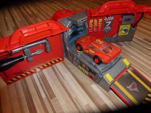 Prdoukttest: Cars Mack Truck von Smoby Toys Cars Mack Truck von Smoby Toys 16 300x225 - Prdoukttest: Cars Mack Truck von Smoby Toys