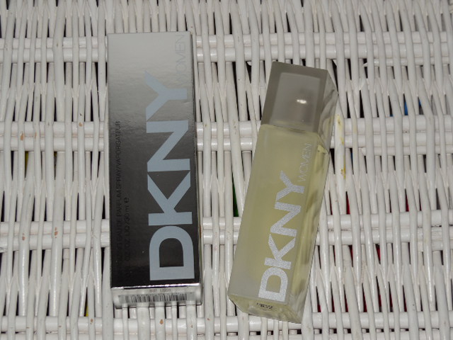 DKNY Woman Test (1)