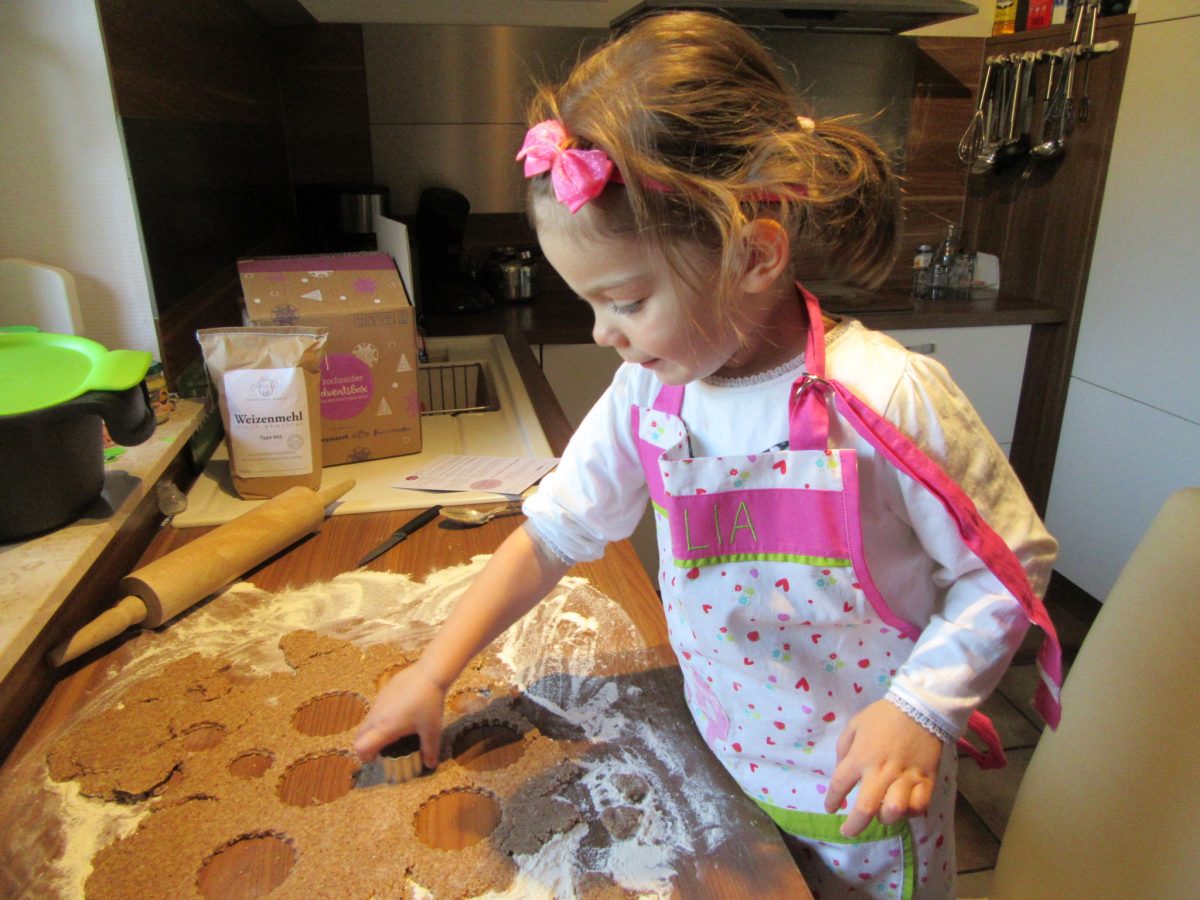Backen mit Kindern: So vermeidest du das Küchenchaos