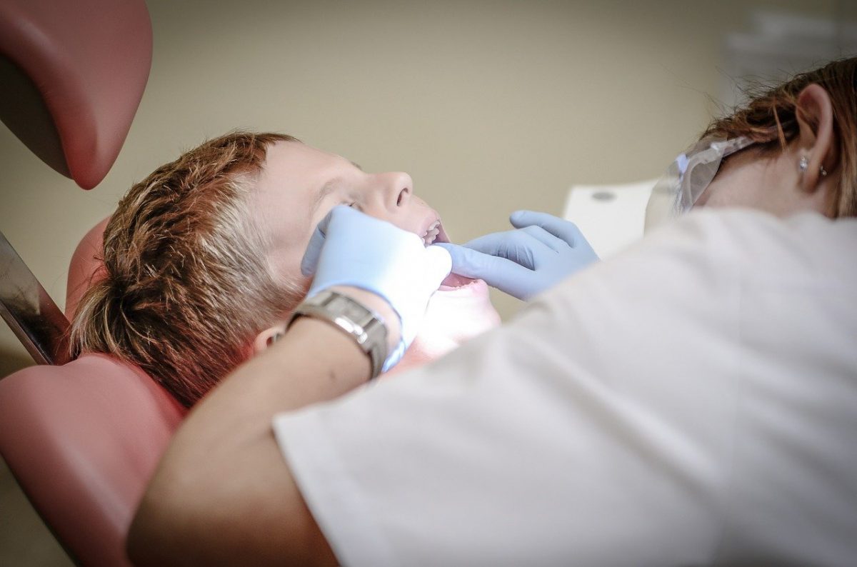 Zahnkorrekturen per Aligner – was hat es damit auf sich?